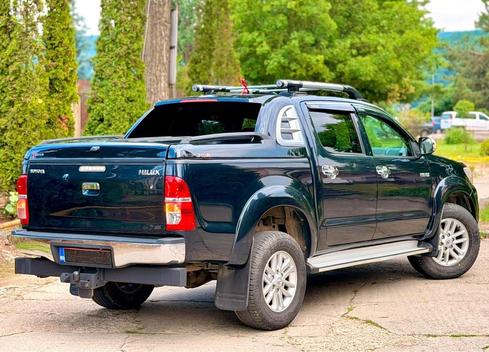 - IMPECABILA Toyota Hilux 2.5Tdi 180cp Manuala Full