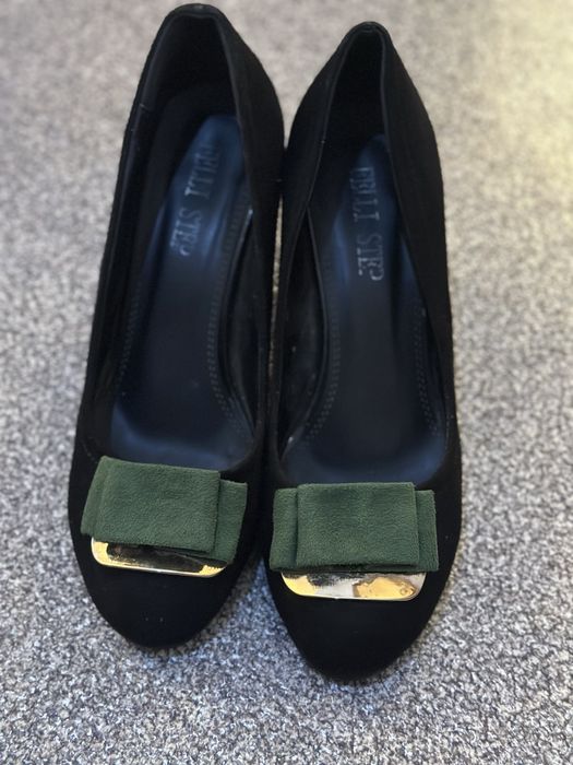 Туфли 2000 тг