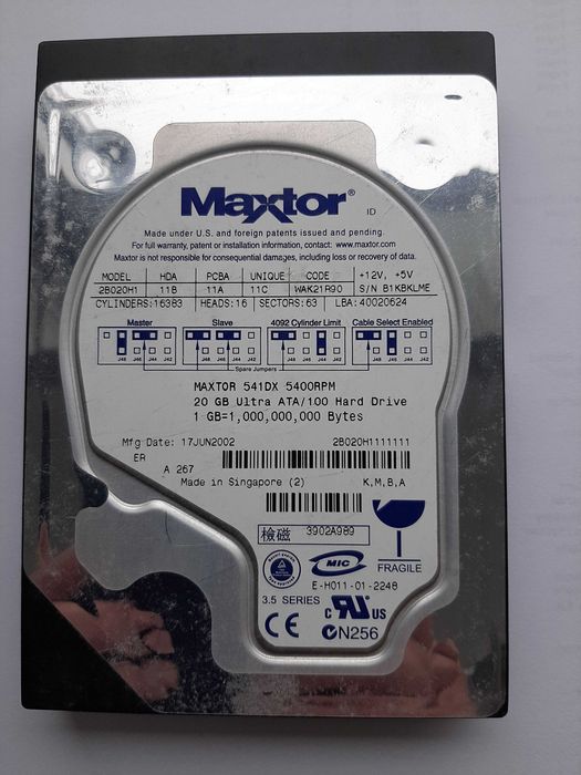 IDE хард диск MAXTOR 20 GB