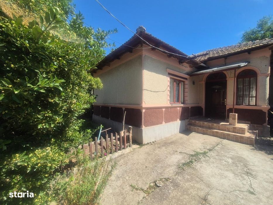 Teren Intravilan 1400 mp - 23 August Centru