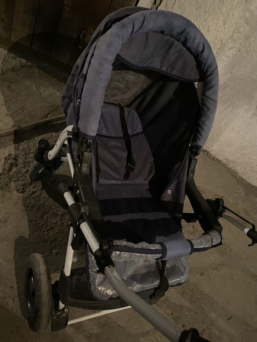 Продам детскую коляску