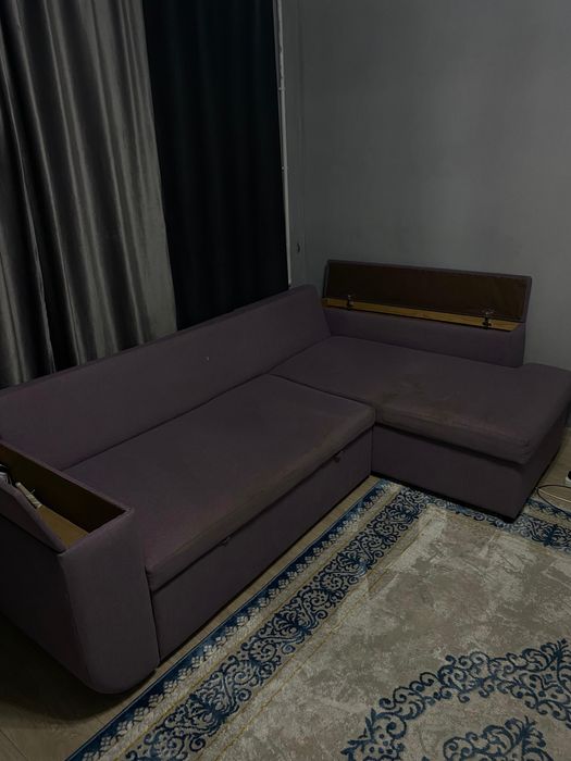 Диван угловой фиолетовый