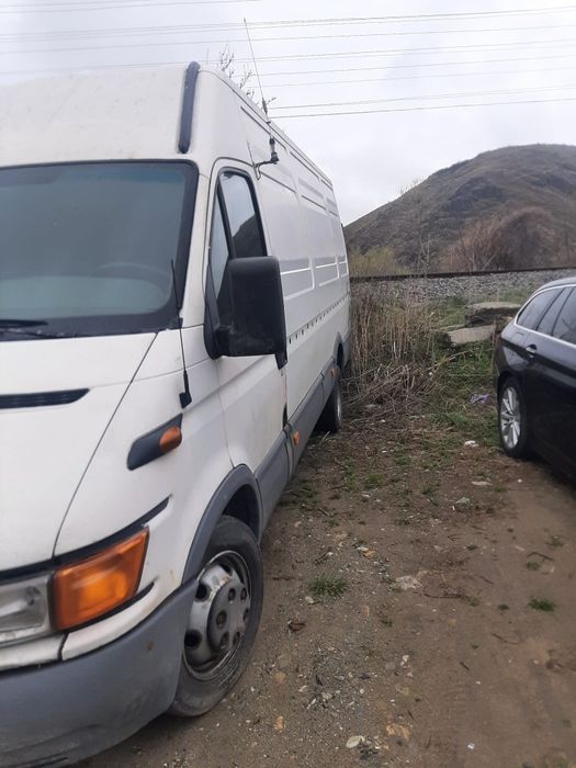 Vând iveco duba. 2 8. 130 cp