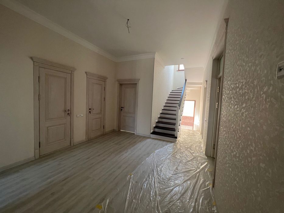 Ховли 3 сотих 2 этаж