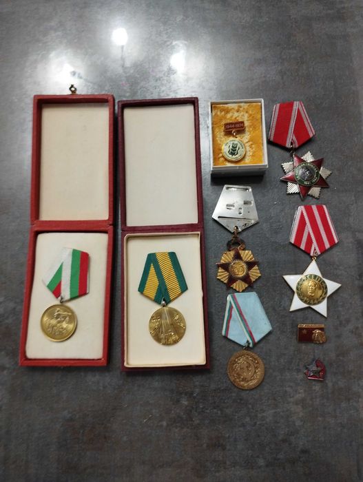 Старинни медали и значки