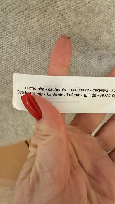 Пуловер  Zara. 100%кашмир Размер L