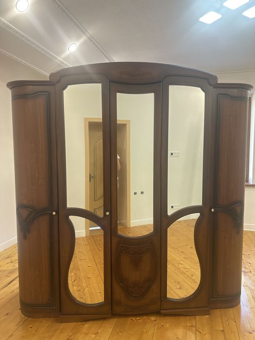 Спальный гарнитур