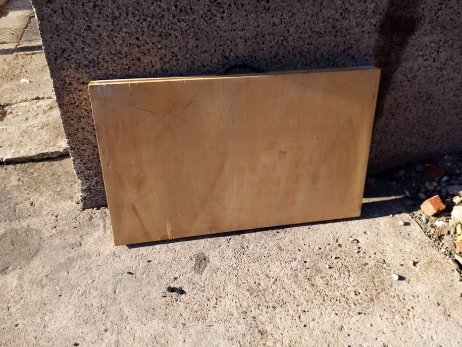 Сгъваема маса      .