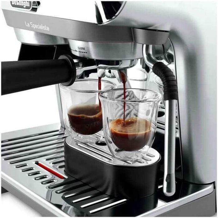 Распродажа Кофеварка рожковая DeLonghi EC9255. T