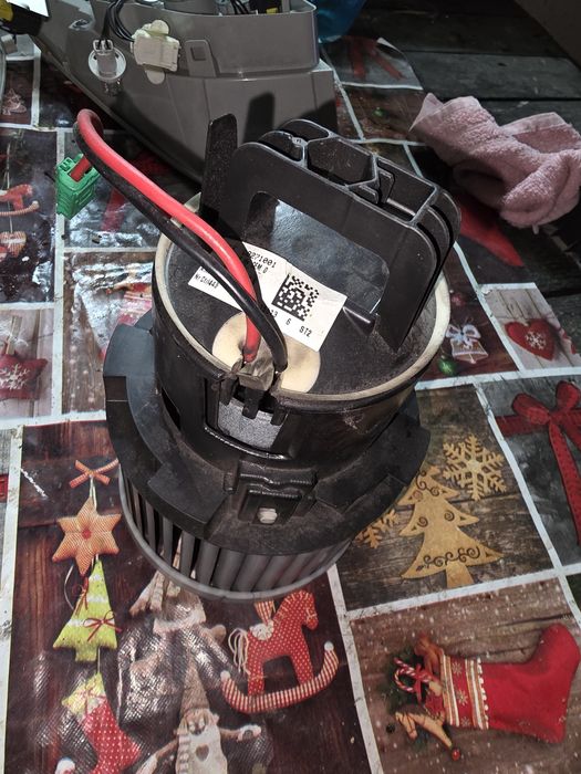 Piese peugeot 308 an 2019 preturi mici din dezmembrare  masina persona