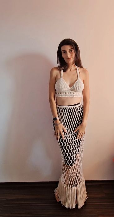 Макси пола макраме с гъсти ресни