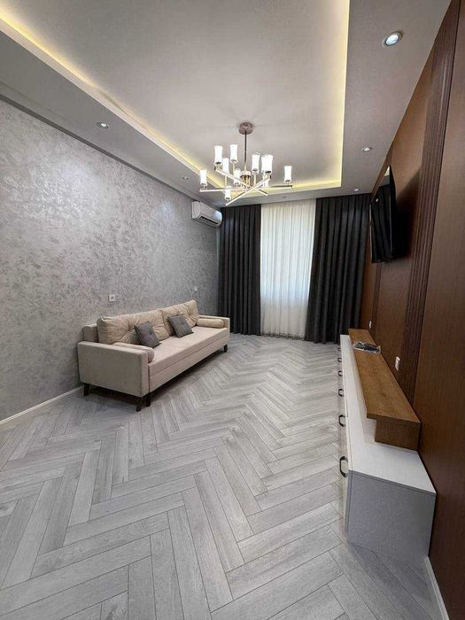 Продается 2-х ком. квартира. Паркентский. Циолковская