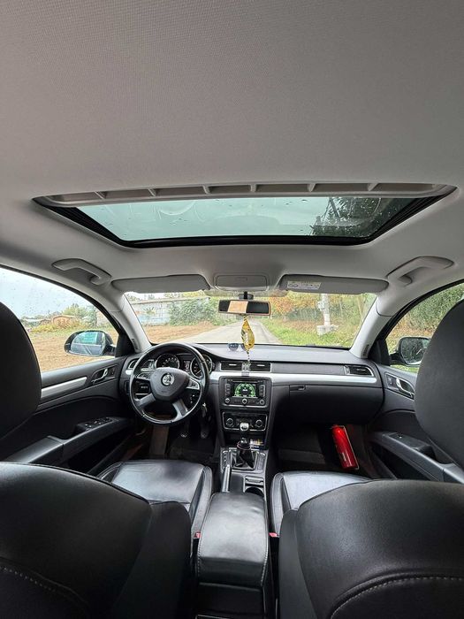 SKODA Superb 2014 — imagine 5