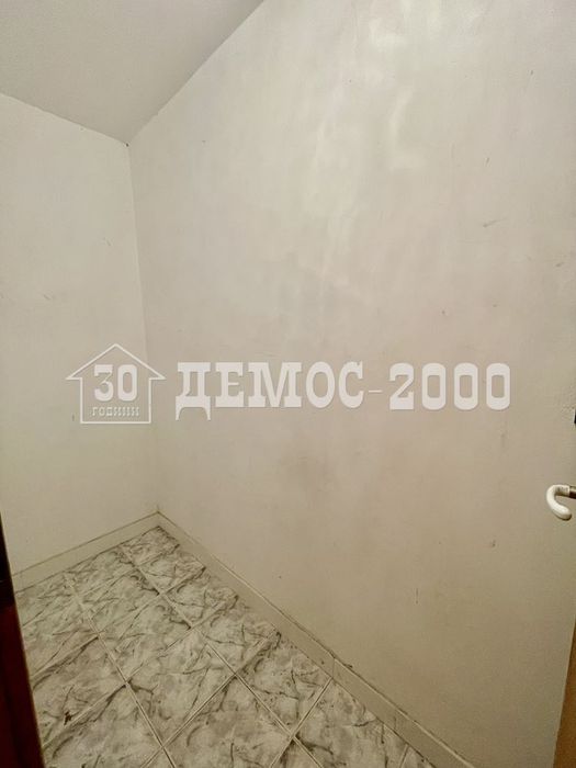 Двустаен тухлен апартамент в отличен район за инвестиция