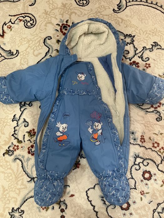 Продам детские комбинезоны
