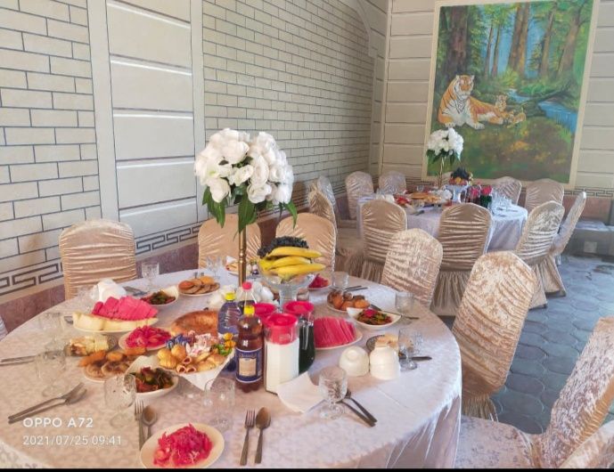 Прокат столов и стульев