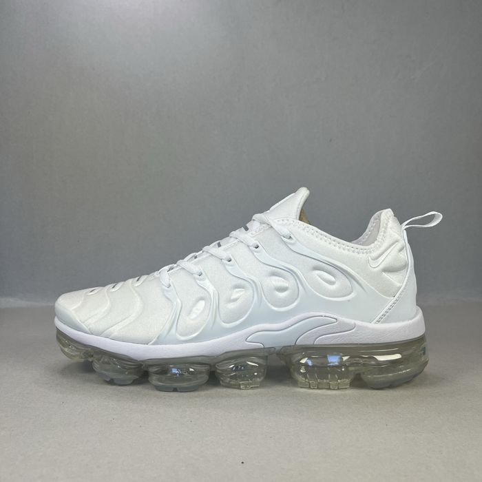 Nike Vapormax Plus "Triple White"! НОВИ!