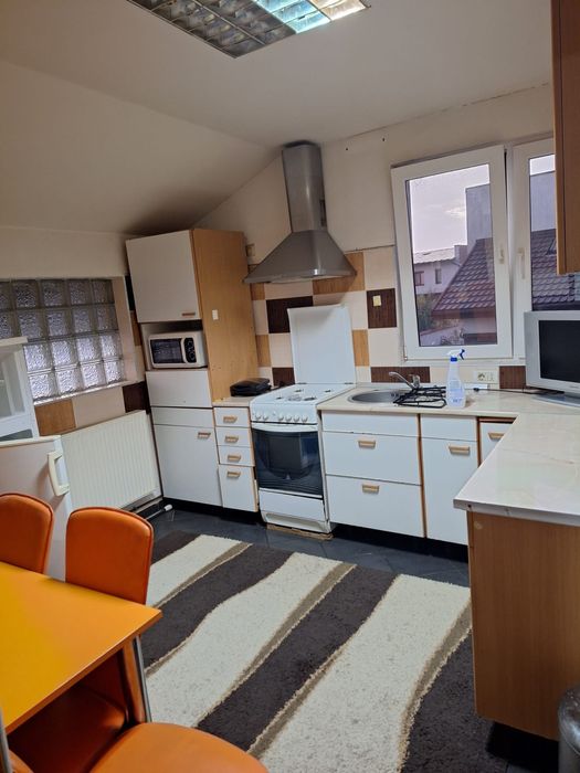 inchiriez garsoniera