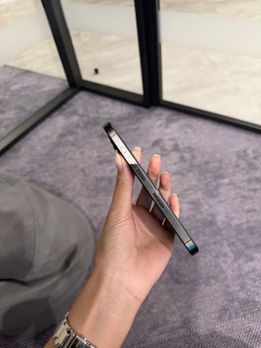iPhone 15 Pro, 128 GB