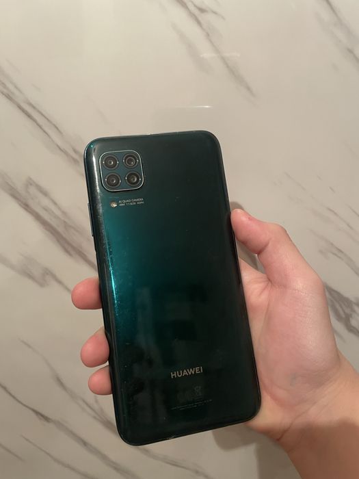 продаю телефон Huawei