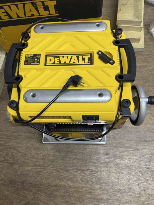 Продам рейсмус Dewalt dw735
