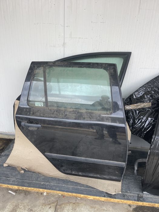 Usa completa dreapta spate negru skoda octavia 2 combi break