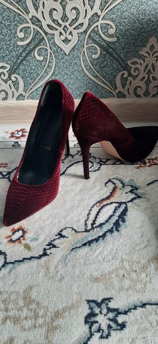Туфельки на каблуке