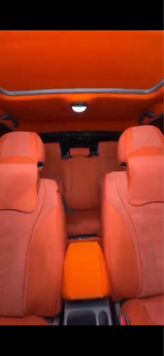 Jentra orange salon