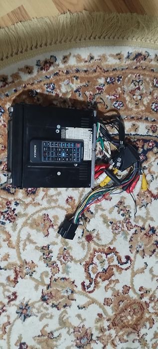 Vind casetofon cu telecomanda