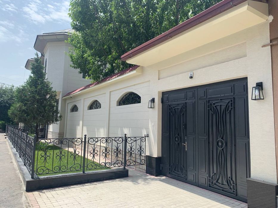 Сдам в долгосрочную аренду 2-этажный евро дом в центре города Бадамзар