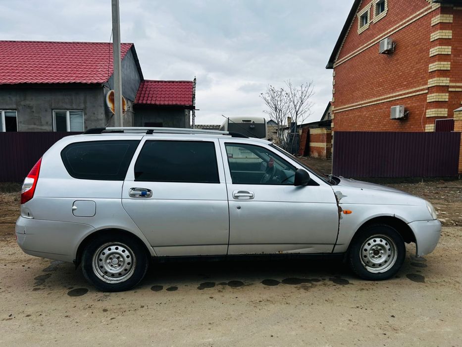 Ваз (лада) приора 2012 года