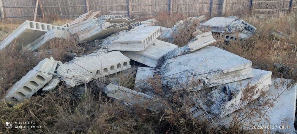 Отдам даром плиты