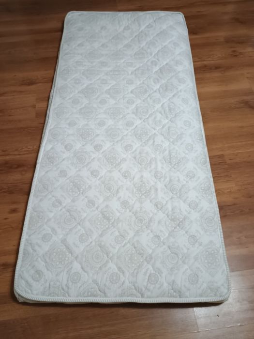 Продавам топ матраци