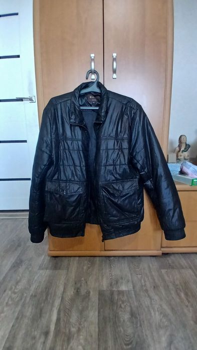 Продам новую куртку размер 50, 52