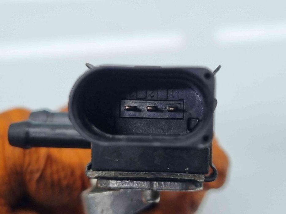 Senzor presiune  Volkswagen Golf 5 (1K1) [Fabr 2004-2008] 076906051A