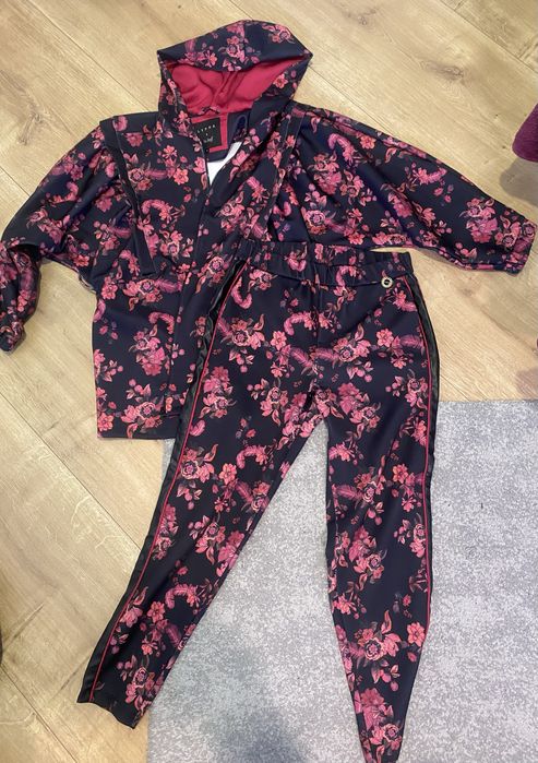 Costum dama Lynne marimea M