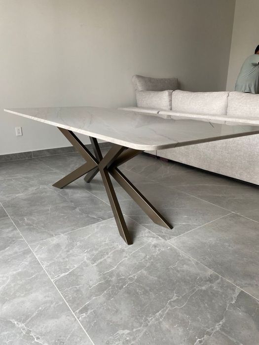 Мраморный стол со скидкой