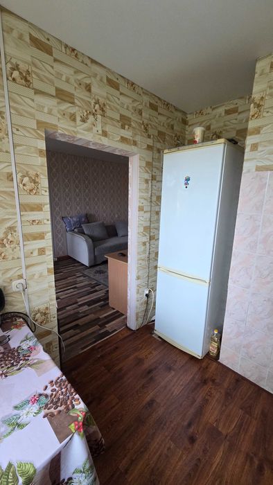 2 комн квартира район Зорьки