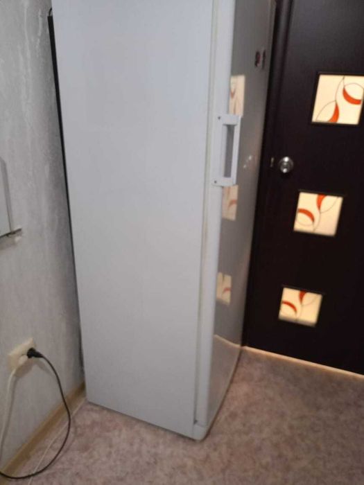 продам морозильную камеру