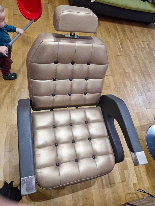 2 scaune profesionale barber/ frizer