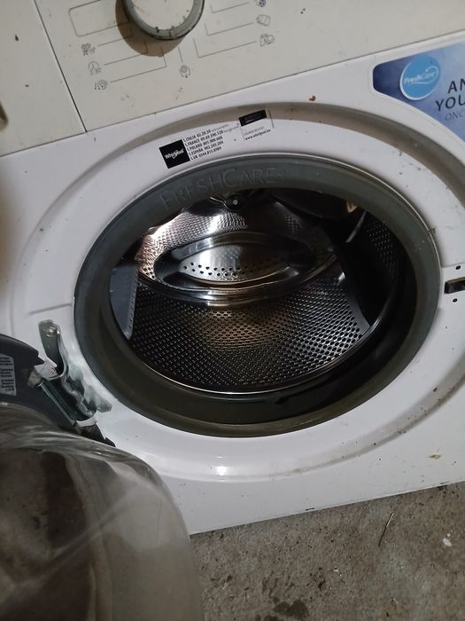 Пералня Whirlpool FWF71253W  за части