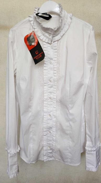 Рубашка женская белого цвета