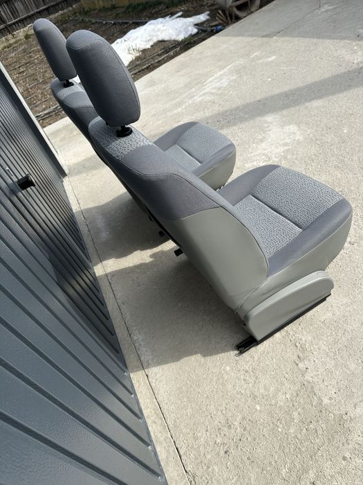 Scaune logan Impecabile