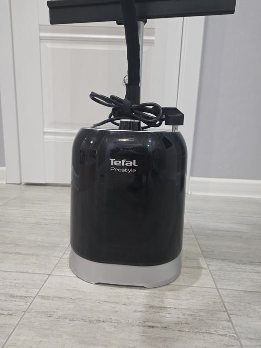 Продам Отпариватель Tefal prostyle