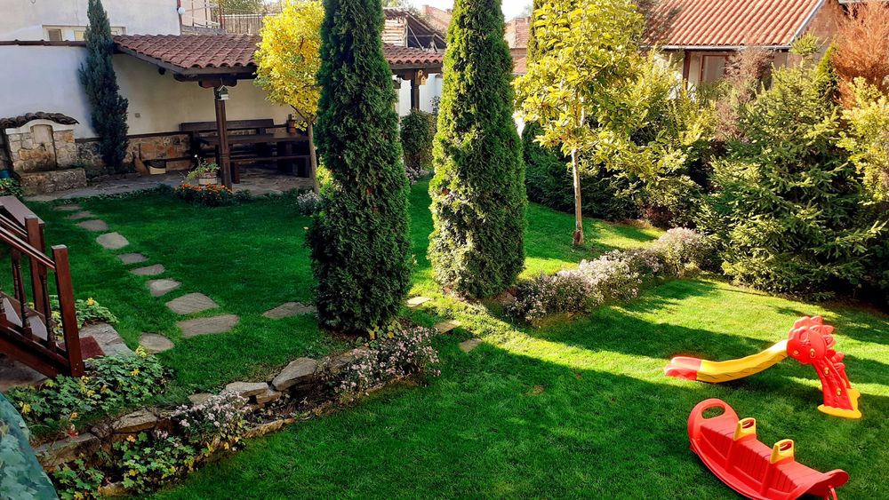 Продавам къща в с. Баня до Банско