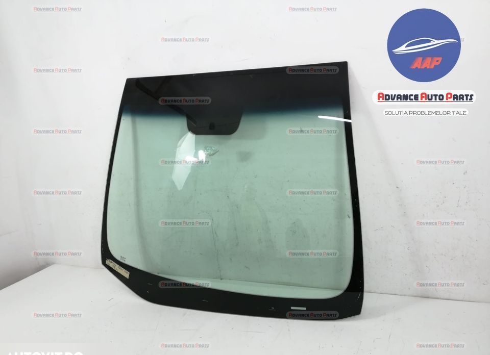 Parbriz original in stare buna COUPE Hyundai i30 GD 2012 2013 2014 201