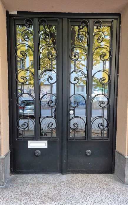 Продава се Тристаен апартамент в София, Център - 74 кв.м за 3379 €/кв.м - Снимка #5