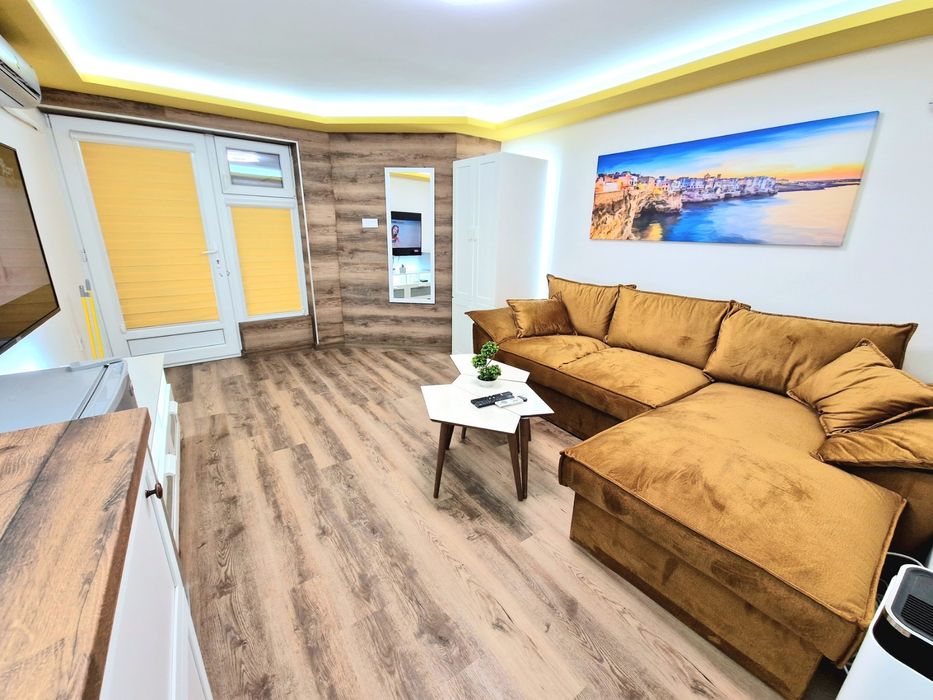 Студио за нощувки "Жълто"