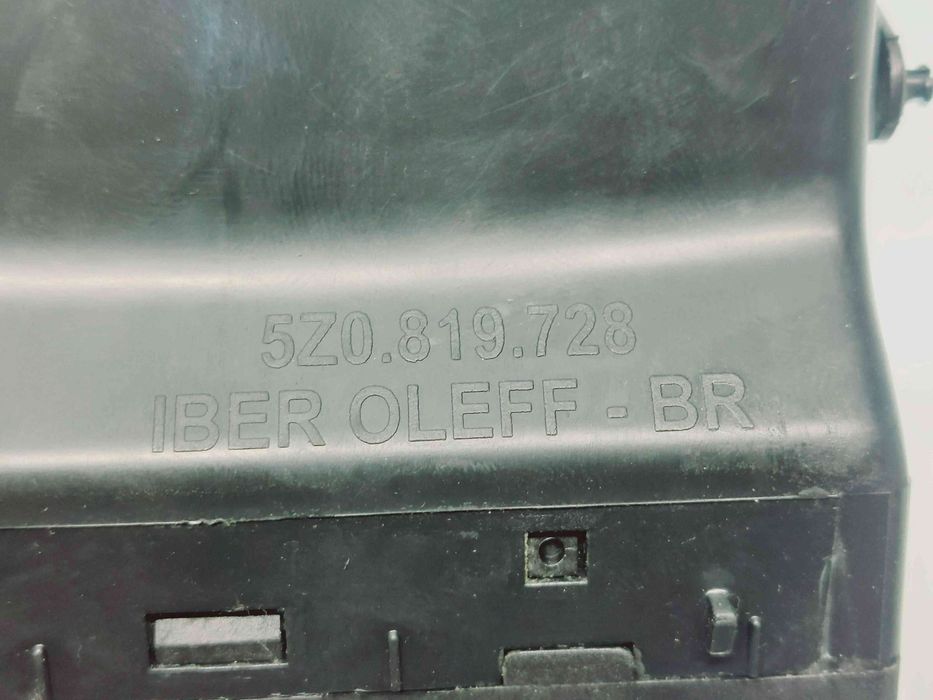 Grila aerisire centrala Volkswagen Fox (5Z1, 5Z3) [Fabr 2003-2011] 5