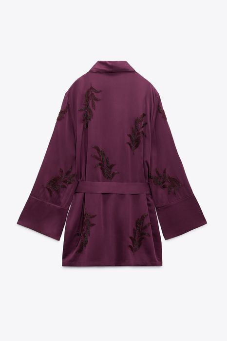 Zara чисто нов сатениран комплект от две части с бродерия и мъниста